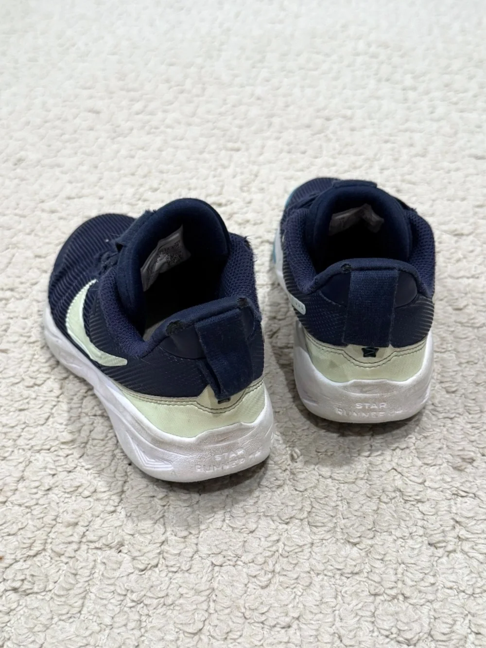 Kids Nike Star Runner 04 Slip On Sneakers Size 1Y